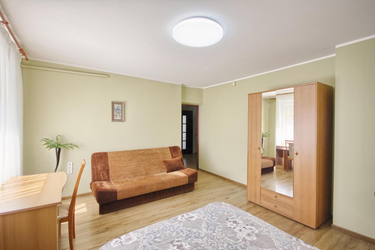 Hotel Poilsis Pas Tada à Druskininkai Extérieur photo